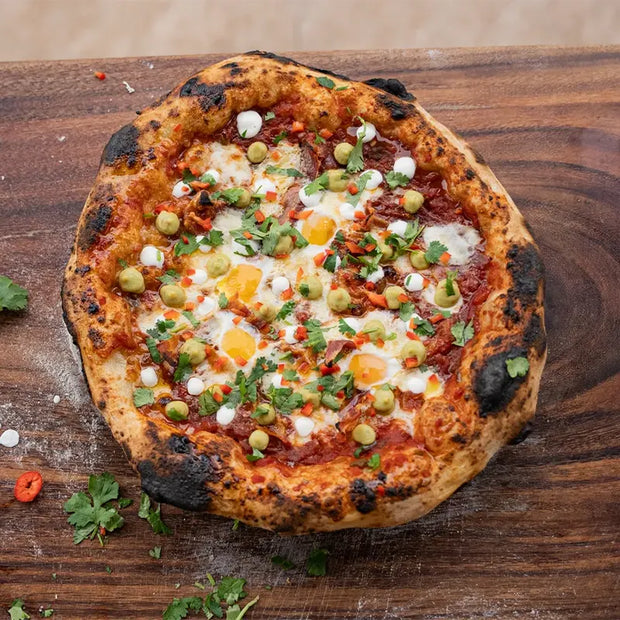 <h3><strong>Huevos Rancheros Pizza</strong></h3>